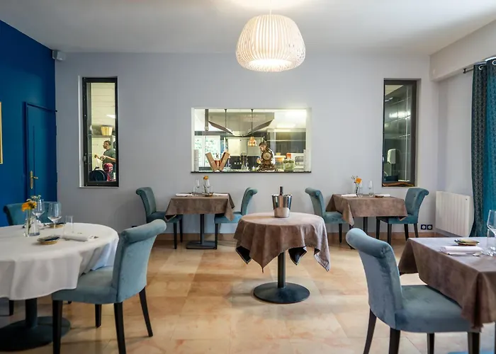 La Redoniere Hotel *